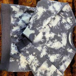 Gray tiedye Sweater Medium